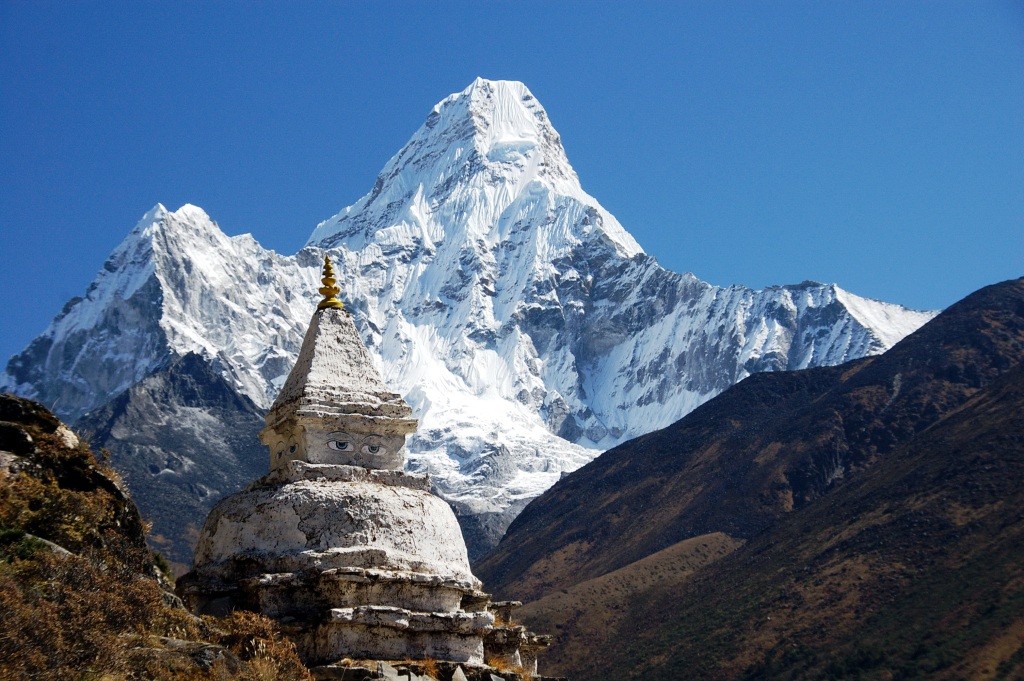 ama_dablam